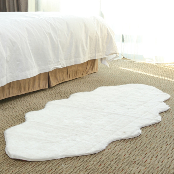 wunderschöner-Teppich-in-Farbe-Weiß