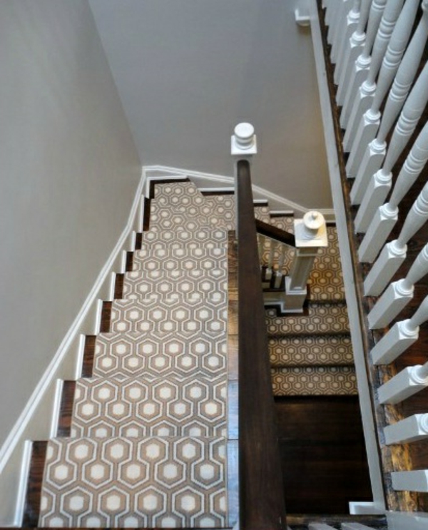 wunderschöner-Treppen-Teppich-Idee