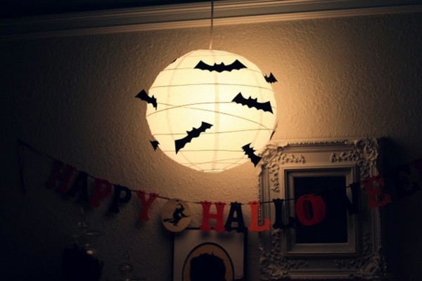 Lampe-mit-Fledermäuse-Deko-Idee-Halloween