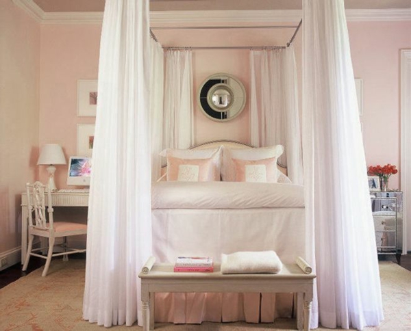 Schlafzimmer-in-Rosa-und-Weiß