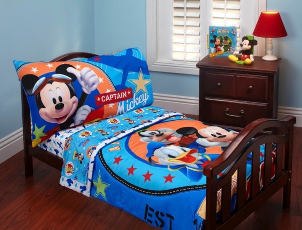 coole--Mickey-Maus-Bettwäsche-Kinderzimmer