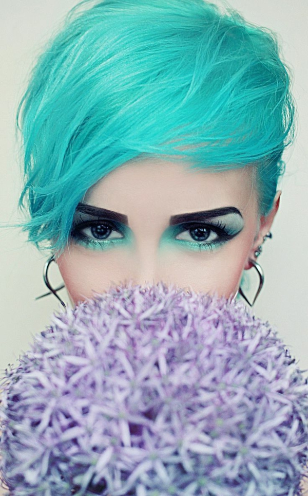 effektvolle-Frisuren-für-Frauen-tolle-Farbe