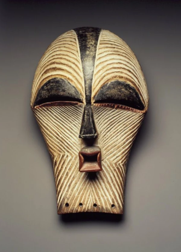 extravagante-afrikanische-masken