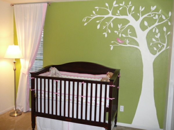 fantastische-Wandfarbe-Grüntone-Babyzimmer