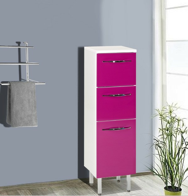 fantastischer-rosa-Hochschrank-für-Badezimmer-Design