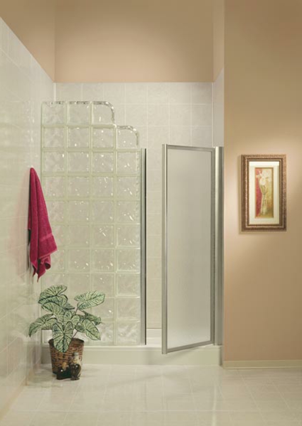 glasbausteine-für-dusche-weiße-badezimmer-gestaltung