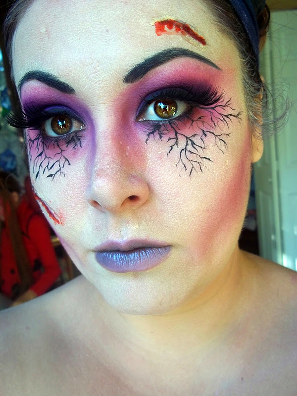 halloween-make-up-ideen-hexe-rosige-nuancen