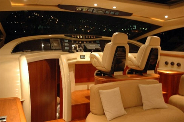 luxus yachten-gemütliches-ambiente