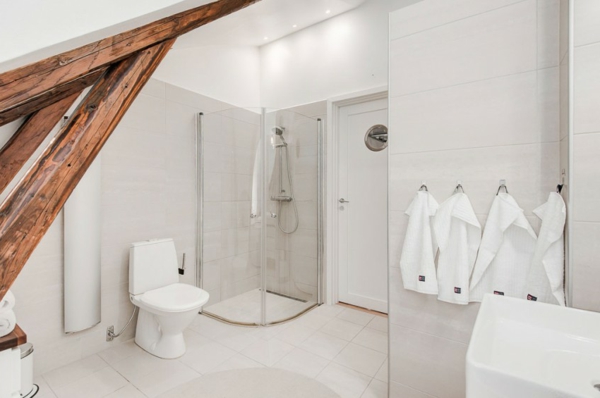modernes-Dachgeschoß-modernes-Design-im-Badezimmer