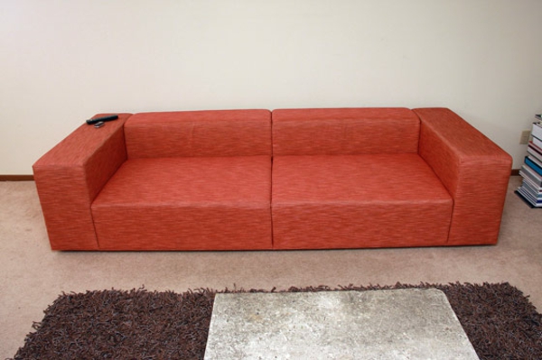 selbstbaumöbel-rote-couch