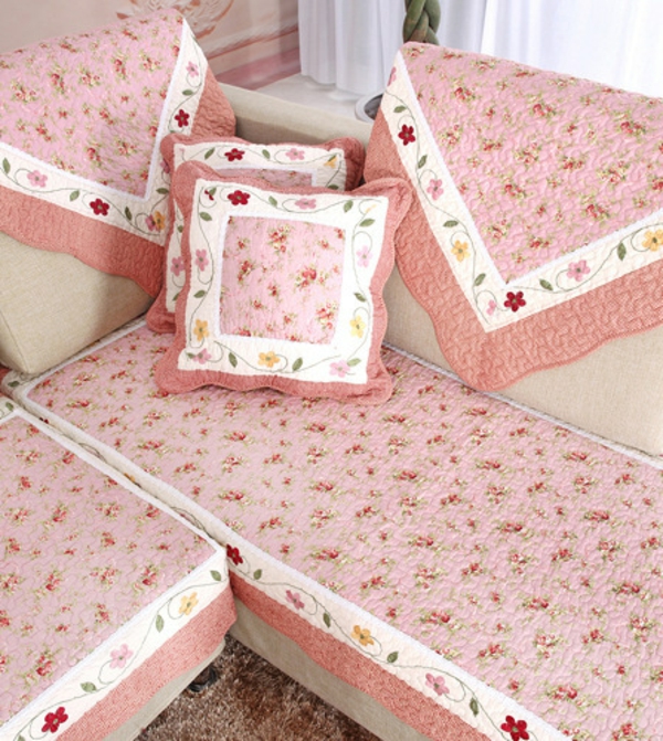 sofabezüge-für-ecksofa-in-pink-und-weiß