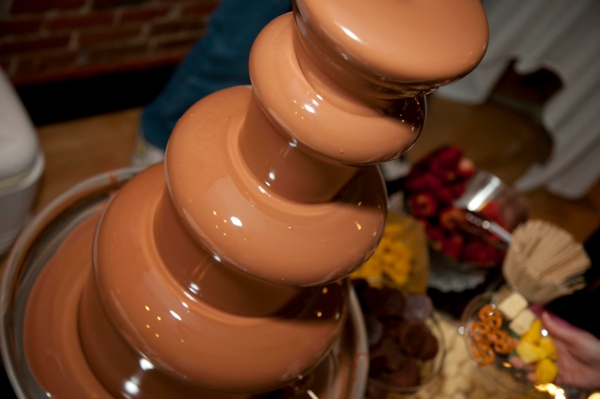 super--schöner-Schokoladen-Brunnen-Idee-für-das-Party