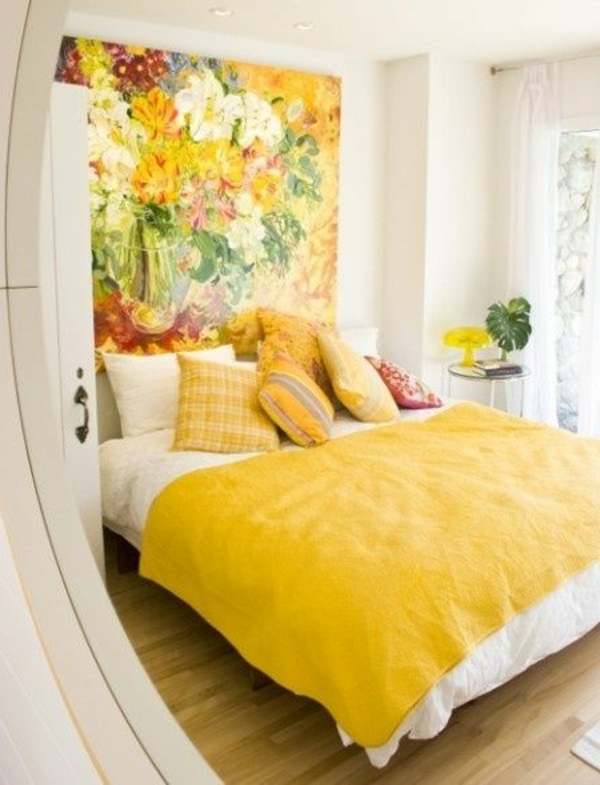 süße-gelbe-farbgestaltung-im-schlafzimmer