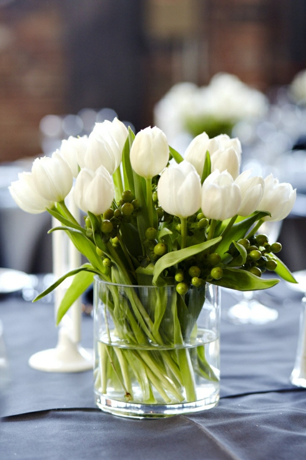 weiße-Tulpen-Frühlingsdeko-Idee