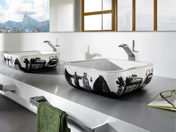 zwei-kreativ-gestaltete-designer-waschbecken