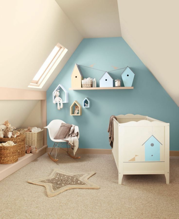 Babyzimmer-Interior—Design-Idee-mit-schönen-Eierschalenfarben