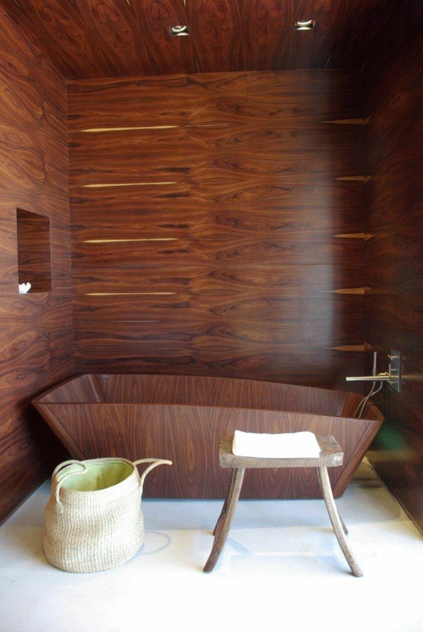 Design-für-ein- modernes-Badezimmer-Ideen-Holzbadewanne