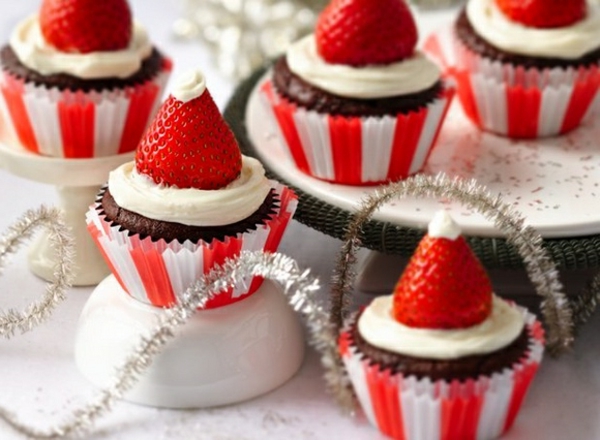 Rezepten-Cupcakes-für-Weihnachten-Erdbeeren