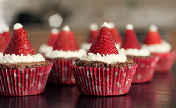 Santa’s-Hat-Cupcake
