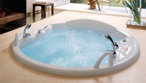 -Whirlpool-Luxus-Design-für-das-Badezimmer-