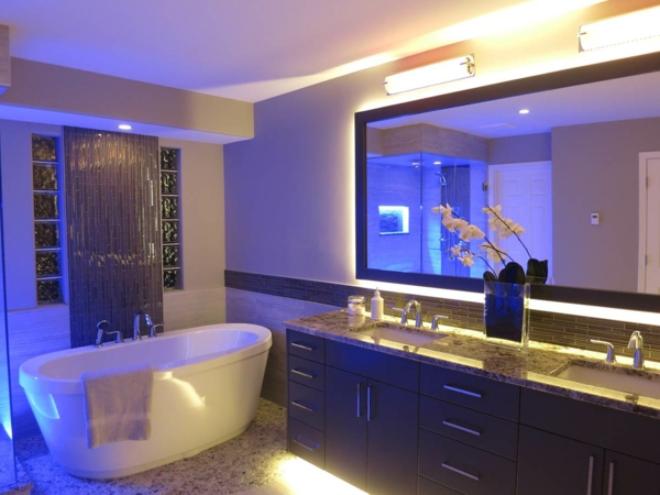 cooles-Badezimmer-Deckenleuchten-modernes-Design-im-Badezimmer