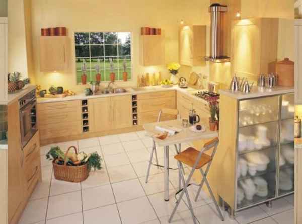 gelbe-küchen-wandfarbe-und-gemütliches-ambiente