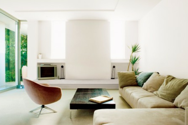 gestaltungsmöglichkeiten-für-wohnzimmer-beige-sofa- interessantes aussehen