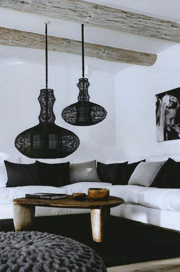 gestaltungsmöglichkeiten-für-wohnzimmer-schwarze-hängende-lampen - super cool