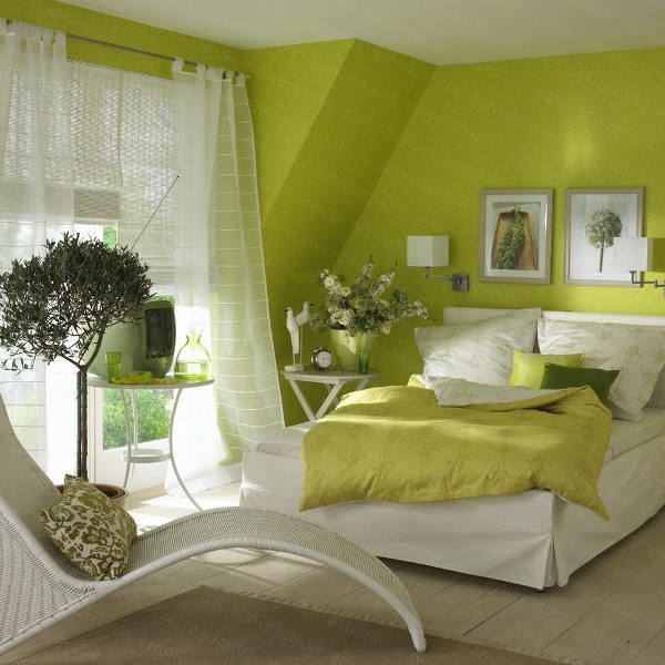 grüne-wandgestaltung-für-schlafzimmer-gemütlich