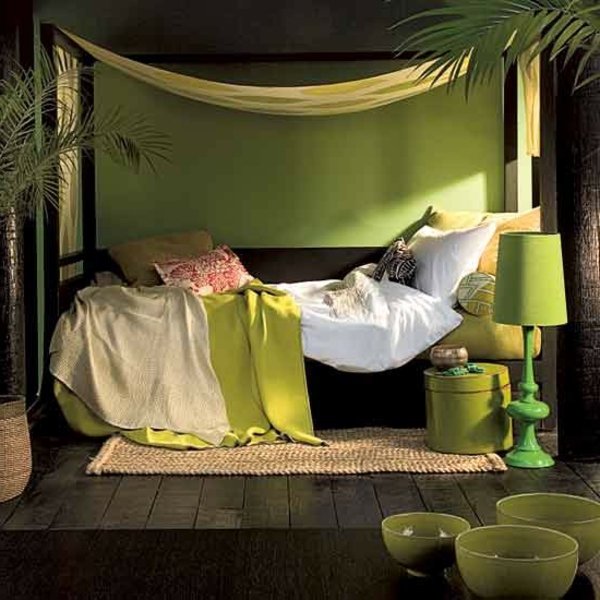 grüne-wandgestaltung-für-schlafzimmer-modern-und-interessant
