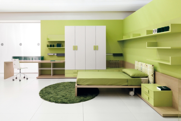 grüne-wandgestaltung-für-schlafzimmer-modern-und-schön