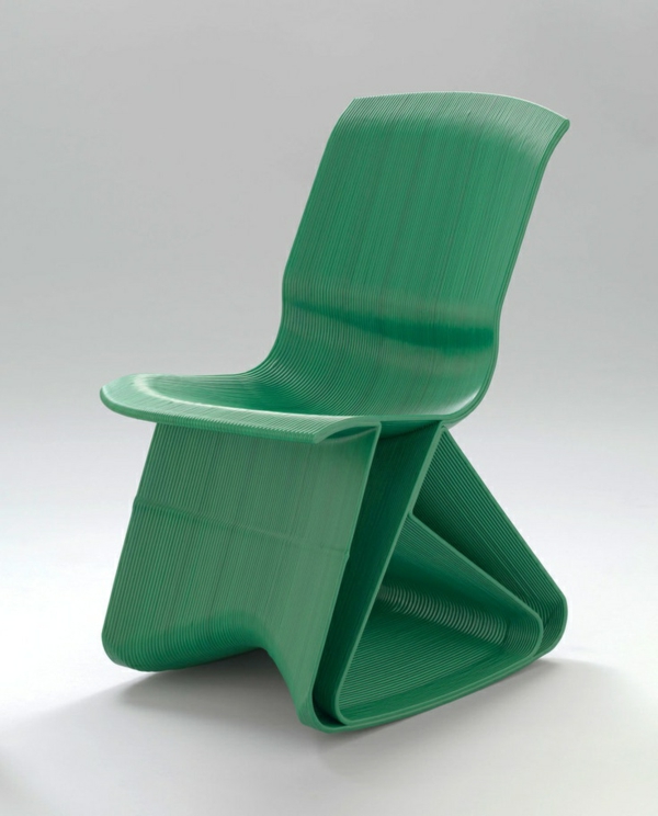 grüner--Designstuhl-mit-erstaunlichem-Design