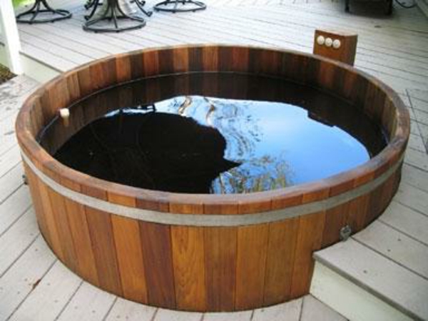 kleiner-whirlpool-traditionelles-aussehen