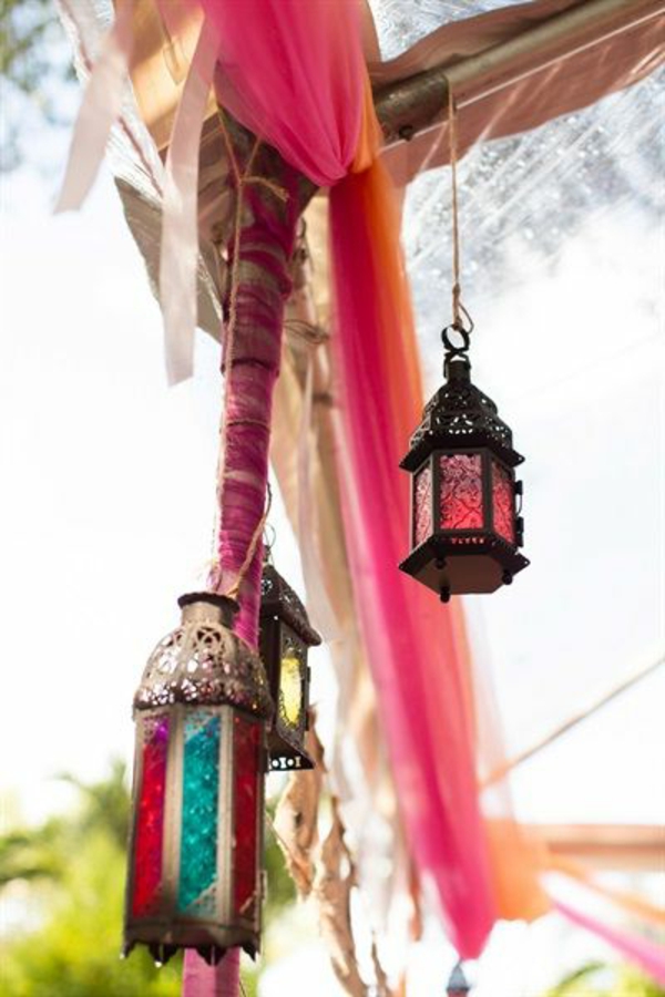 marokkanische-lampen-bunt-und-hängend