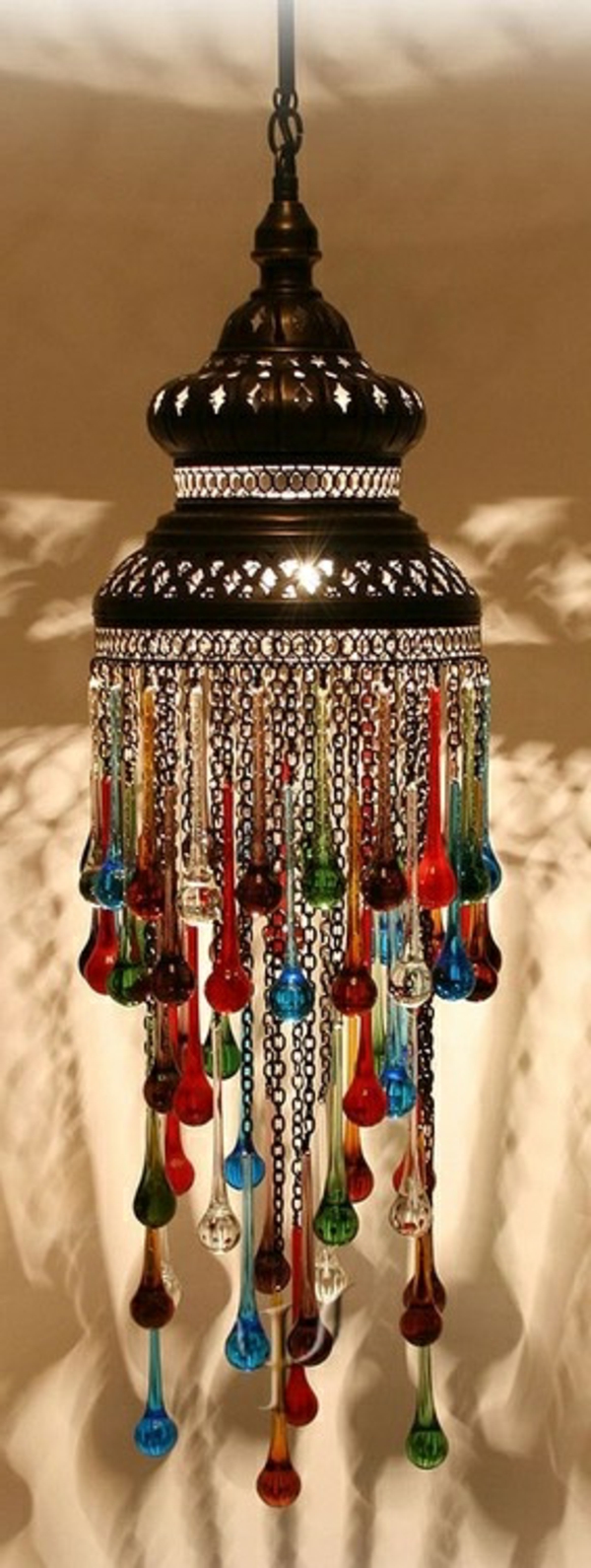 marokkanische-lampen-bunt-und-wunderschön