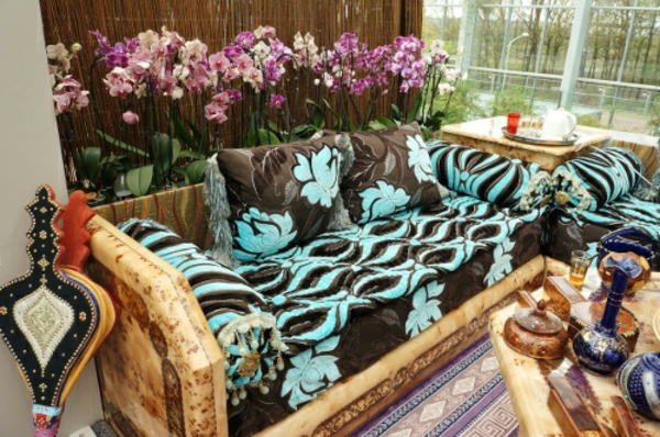 marokkanische-möbel-bunte-couch