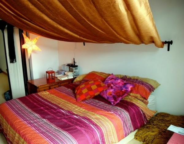 marokkanische-möbel-buntes-bett