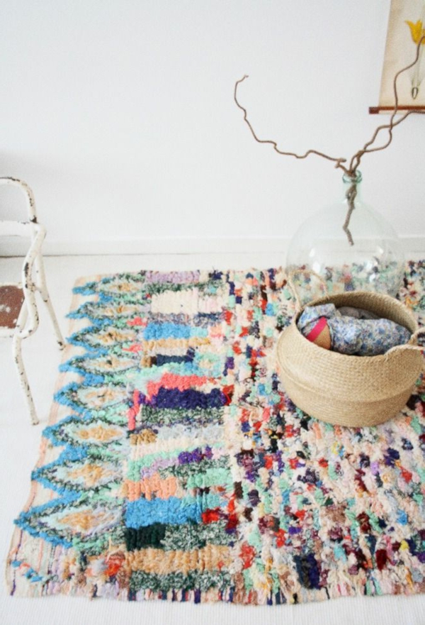 marokkanische-teppiche-helle-farben-sehen-süß-aus
