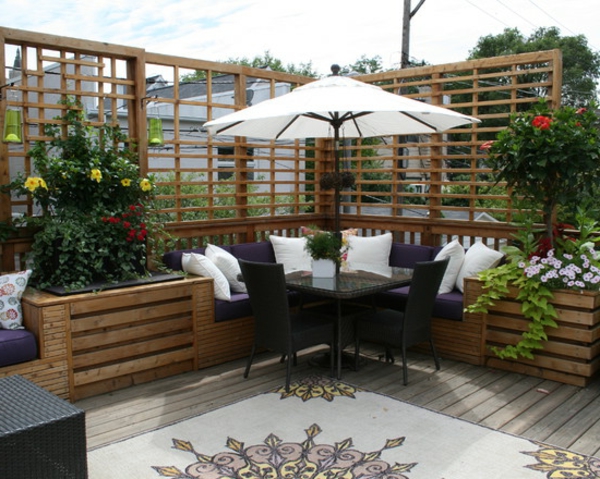 minimalistisches-Design-Terrasse-mit-modernen-Möbeln-einrichten
