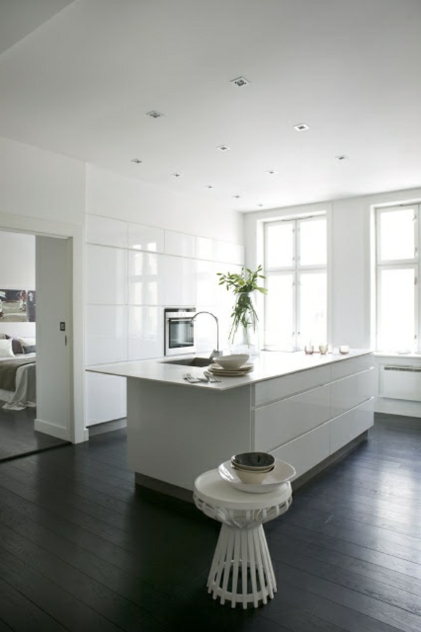 moderne-küchenmöbel-weiße-farbe-wunderschöne-gestaltung