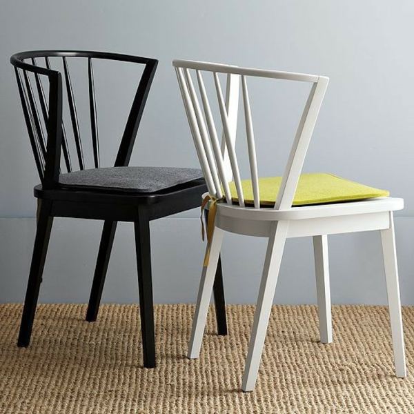 moderne-und-stilvolle-Holzstühle-mit-Sitzkissen-für-das-Esszimmer