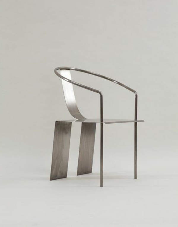 modernes-Design-für-einen- designer-Stuhl-aus-Metall-