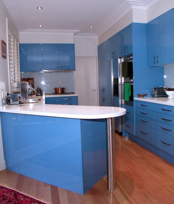 neue-küchenideen-blaues-cooles-modell
