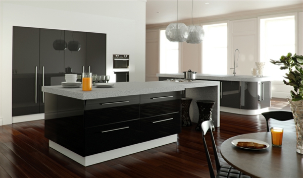 neue-küchenideen-interessante-moderne-schwarze-gestaltung