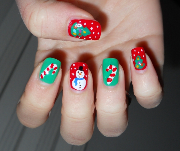 originelle-Nägel-für-Weihnachten-schöne-Ideen-coole-Bilder-auf-den-Nägeln Gelnägel für Weihnachten