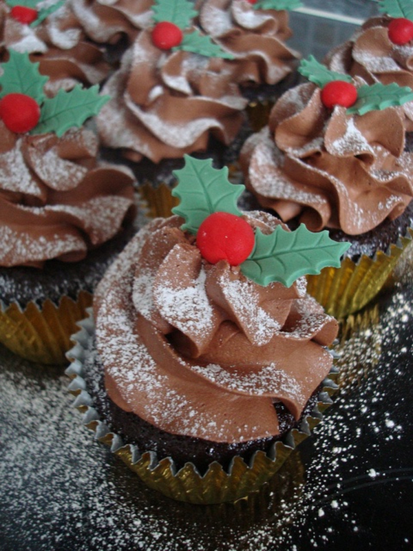 -schmackhafte-Cupcakes-für-Weihnachten-backen--