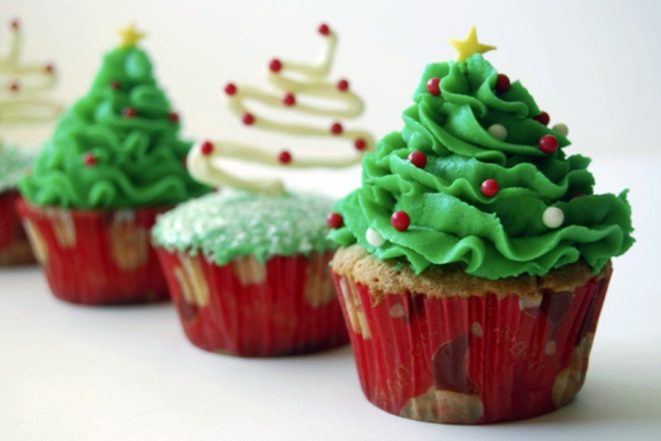 --schmackhafte-Cupcakes-für-Weihnachten-backen