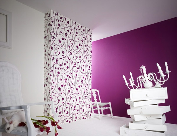 tapeten-farben-ideen-elegante-zimmergestaltung-in-lila-und-weiß