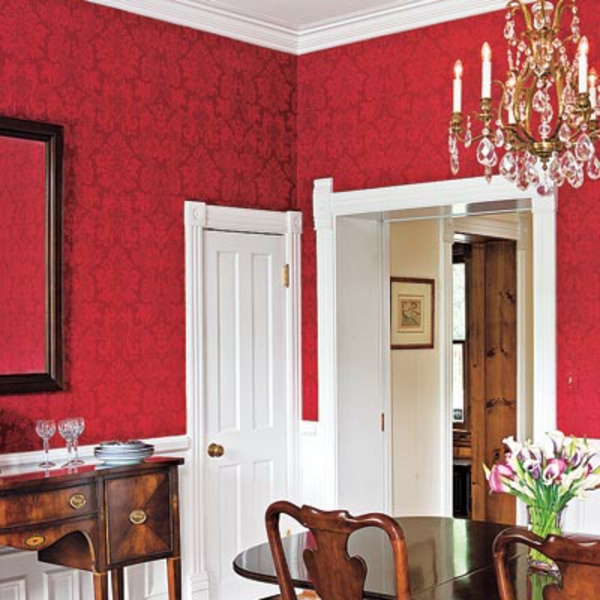 tapeten-farben-ideen-elegantes-esszimmer-mit-roten-wänden