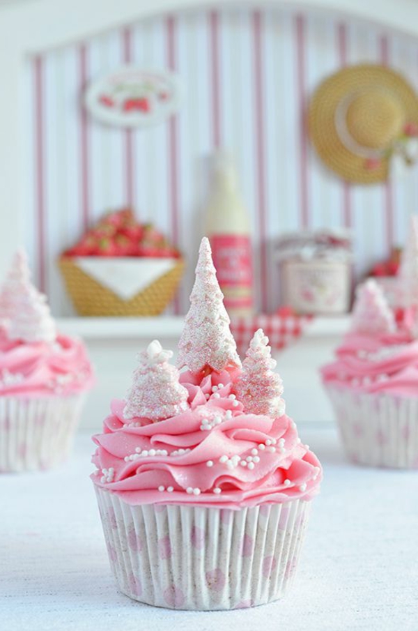 wunderbare-schmackhafte-Cupcakes-für-Weihnachten-backen